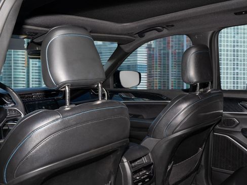 Used 2023 Jeep Grand Cherokee Trailhawk w/ Luxury Tech Group III image 18