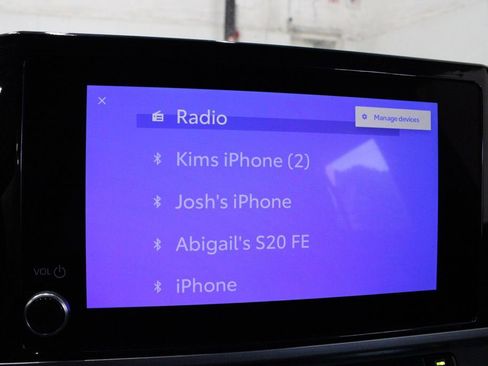 Used 2025 Toyota Camry SE image 24