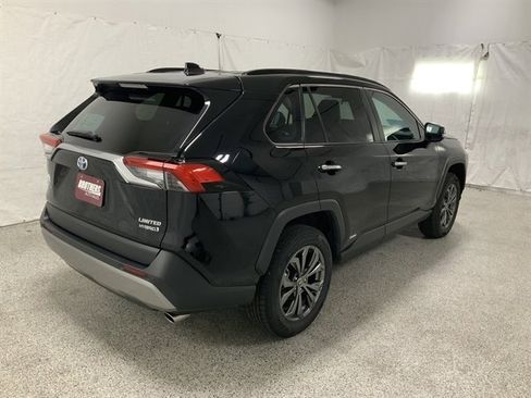 Used 2023 Toyota RAV4 Limited image 4