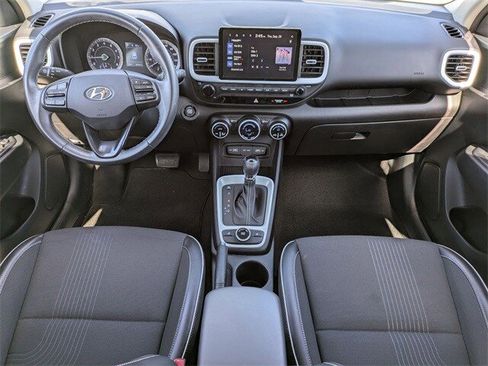 Certified 2022 Hyundai Venue Limited image 14