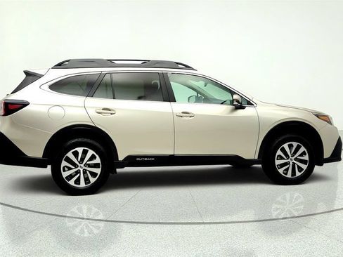 Used 2020 Subaru Outback Premium AWD/4WD image 4