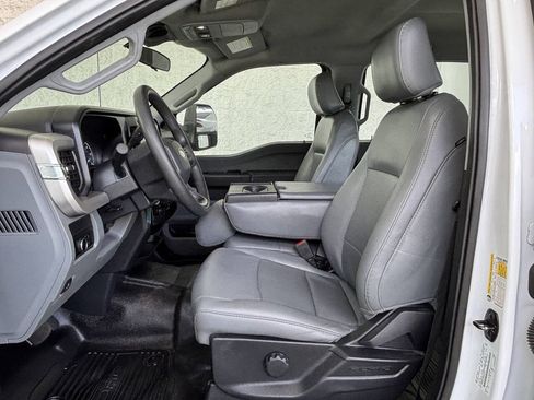 Used 2024 Ford F350 XL RWD image 15