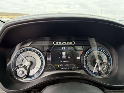 Used 2019 RAM 1500 Limited image 15