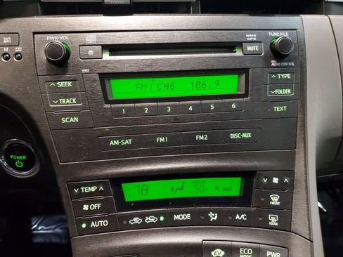 Used 2011 Toyota Prius One image 18