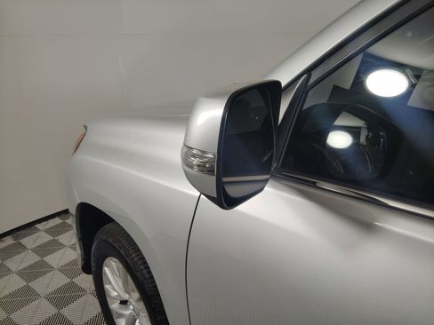 Used 2019 Lexus GX 460 image 22