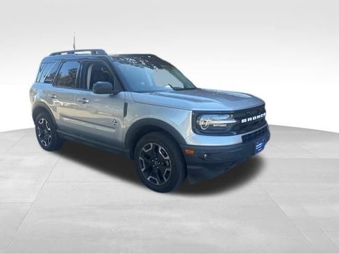 Used 2022 Ford Bronco Sport Outer Banks image 3