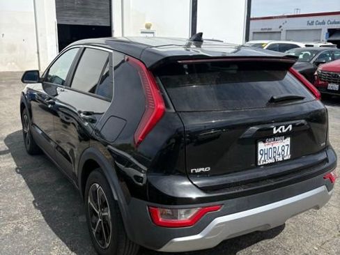 Certified 2023 Kia Niro LX image 7