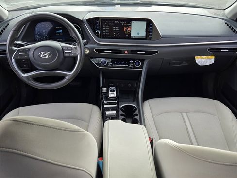 Certified 2023 Hyundai Sonata SEL w/ Convenience Package image 12