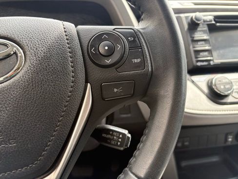 Used 2017 Toyota RAV4 XLE image 14