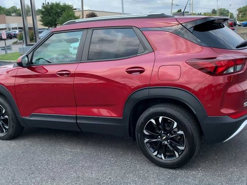 Certified 2021 Chevrolet TrailBlazer LT w/ Convenience Package FWD image 6