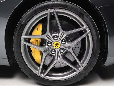 Used 2016 Ferrari California T image 49