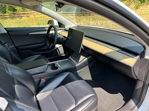 Used 2021 Tesla Model 3 Standard Range Plus RWD image 22