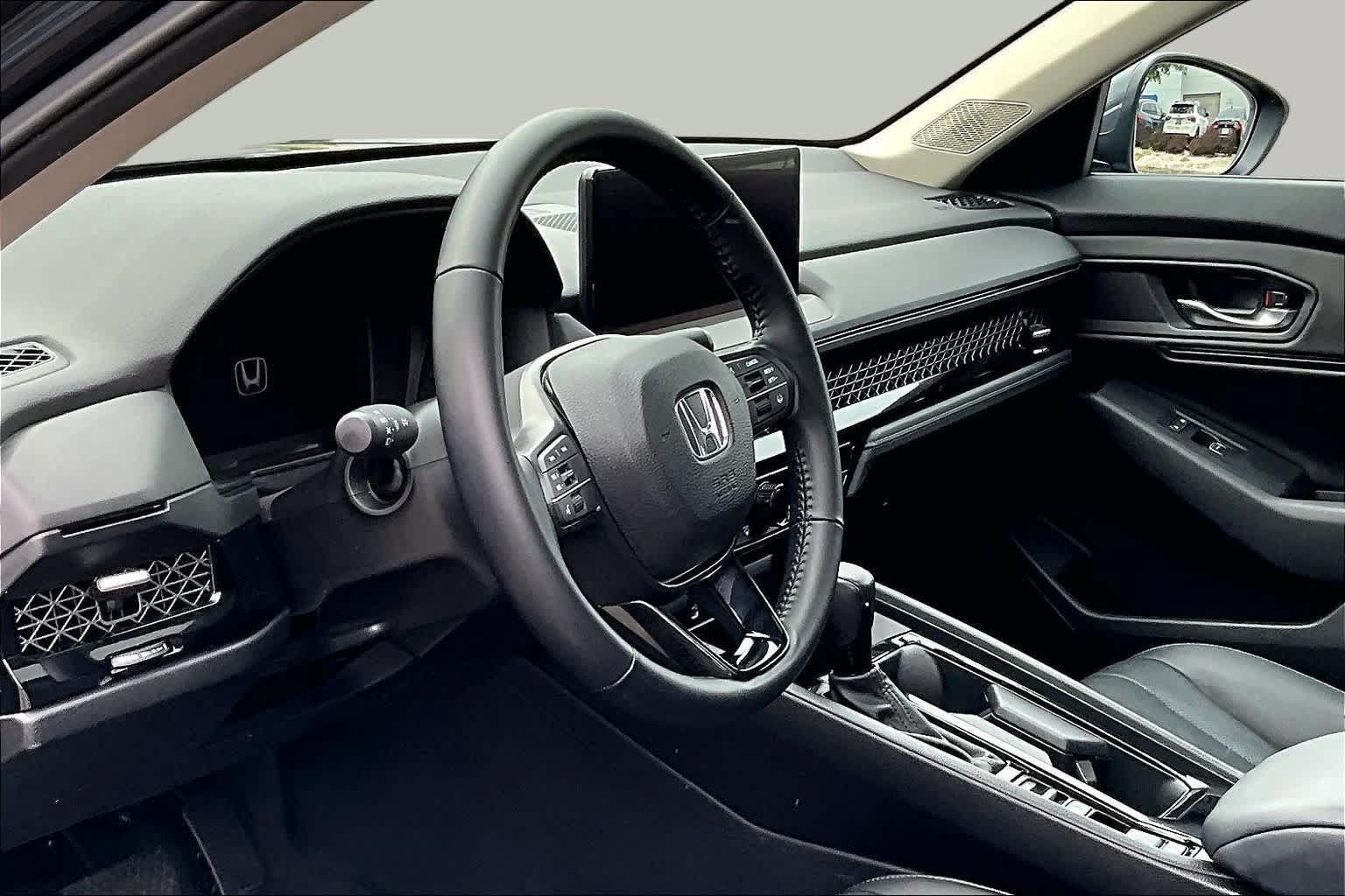 Used 2024 Honda Accord EX-L image 17