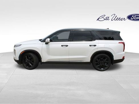Used 2022 Hyundai Palisade SEL w/ Premium Package FWD image 8
