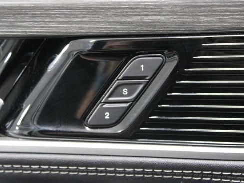 Used 2024 Jeep Wagoneer Series II image 44