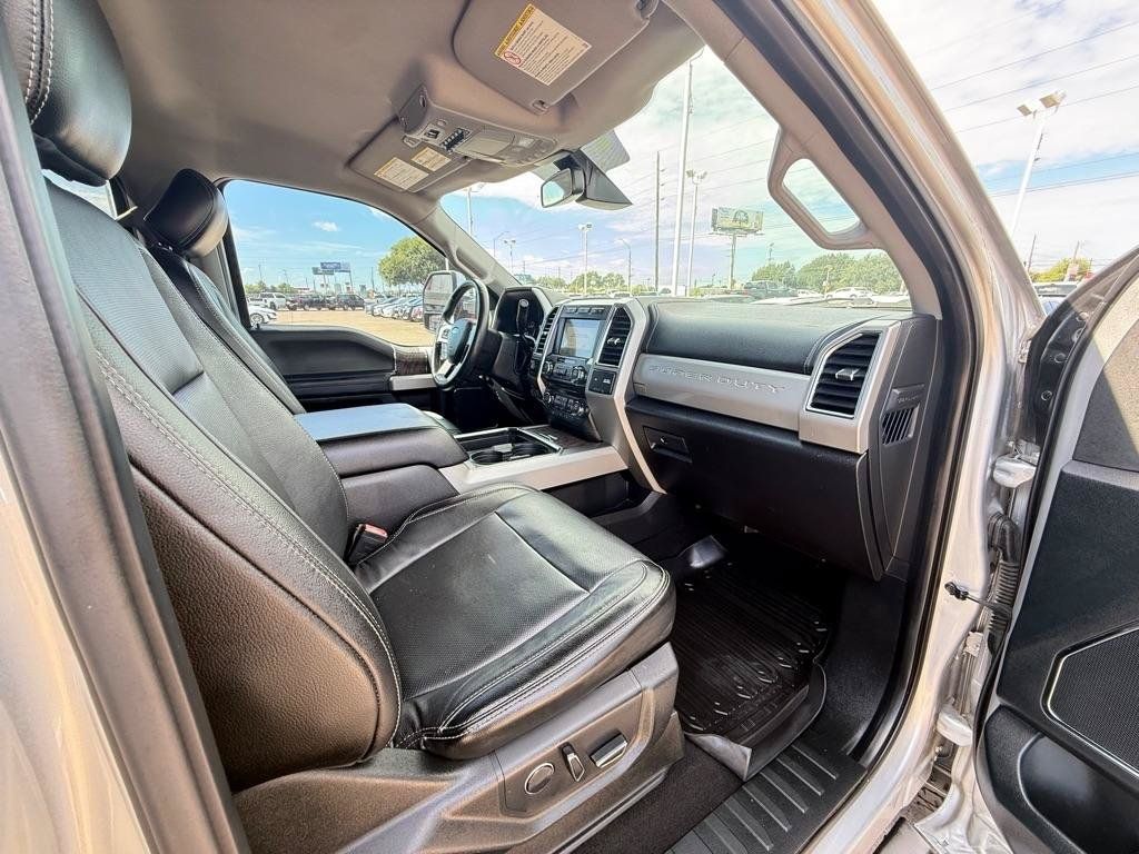 Used 2018 Ford F250 Lariat w/ Lariat Ultimate Package AWD/4WD image 19