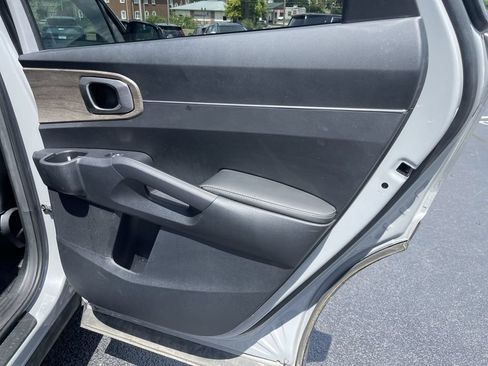 Certified 2023 Kia Sorento EX w/ Panoramic Sunroof Package FWD image 23