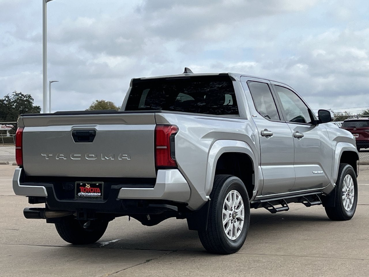 Used 2024 Toyota Tacoma SR5 RWD image 4