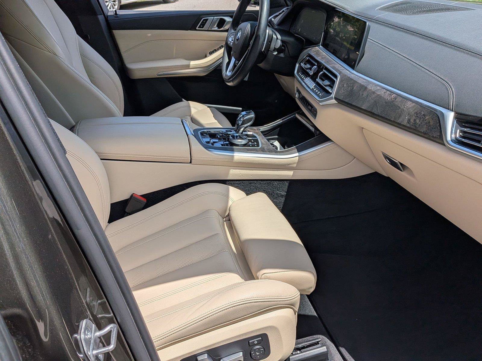 Used 2022 BMW X5 xDrive45e w/ Executive Package AWD/4WD image 36