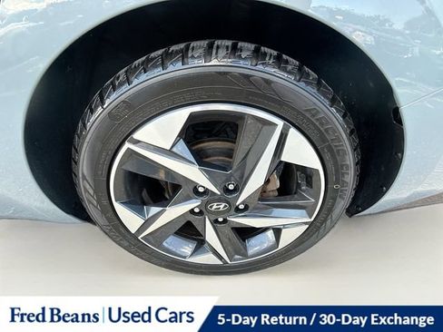 Used 2021 Hyundai Elantra SEL w/ Convenience + Premium Package FWD image 41