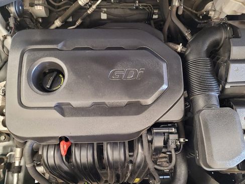 Used 2017 Hyundai Santa Fe Sport image 30