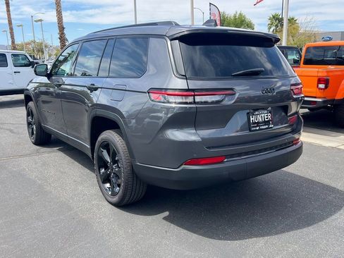 New 2025 Jeep Grand Cherokee L Altitude image 4