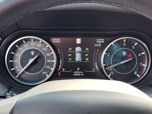 Used 2023 Maserati Levante GT AWD/4WD image 25