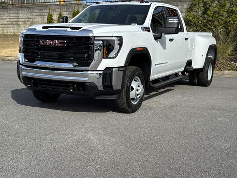 New 2026 GMC Sierra 3500 Pro image 5