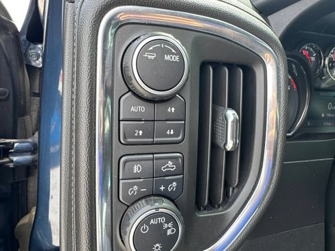Used 2020 Chevrolet Silverado 1500 LT Trail Boss AWD/4WD image 10