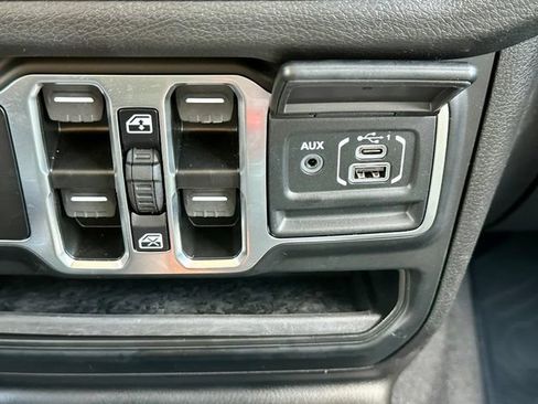 Used 2026 Jeep Wrangler Unlimited Sport AWD/4WD image 28