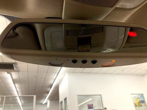 Used 2014 Mercedes-Benz C 300 4MATIC Sedan image 18