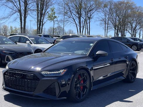 Used 2024 Audi RS 7 Performance image 3