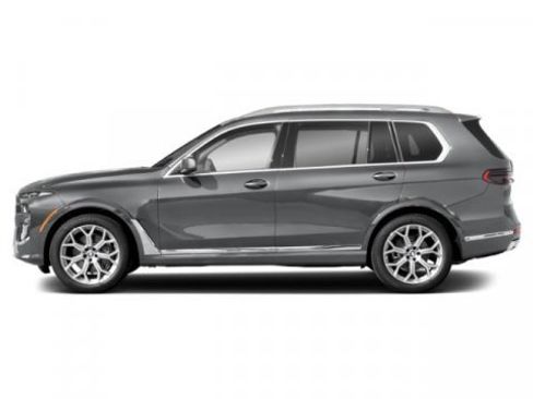Used 2024 BMW X7 M60i w/ Executive Package image 3