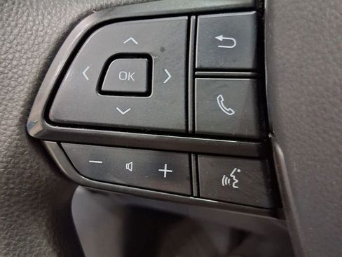 Used 2022 Toyota Sienna LE image 18