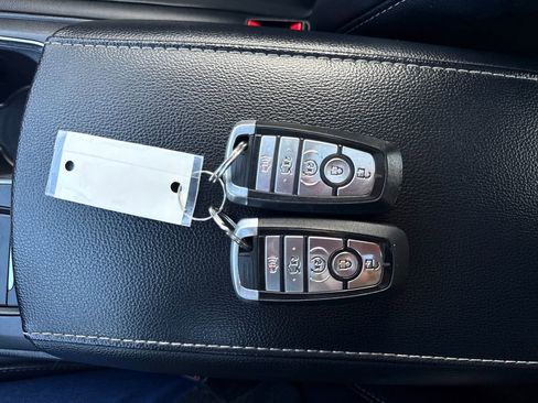 Used 2019 Ford Fusion Titanium image 32