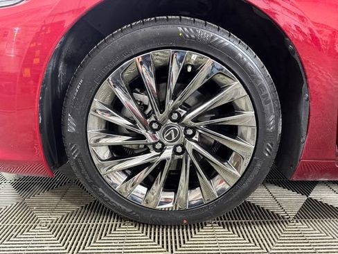 Used 2025 Lexus ES 350 w/ Luxury Package FWD image 10