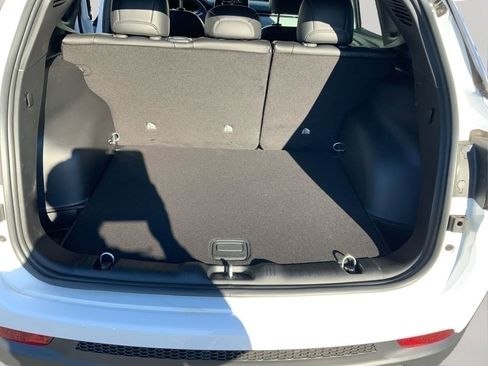 New 2026 Jeep Compass Latitude image 11