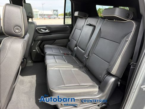 Used 2023 GMC Yukon XL SLT AWD/4WD image 23