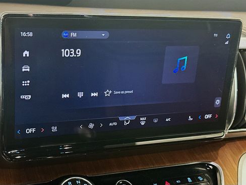 Used 2025 Ford Expedition King Ranch image 21