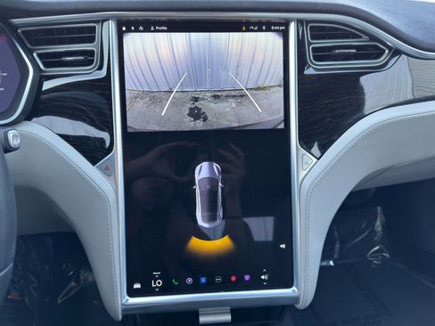 Used 2016 Tesla Model S 90D image 29