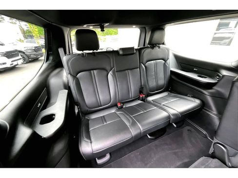 Used 2025 Jeep Wagoneer 4WD image 27