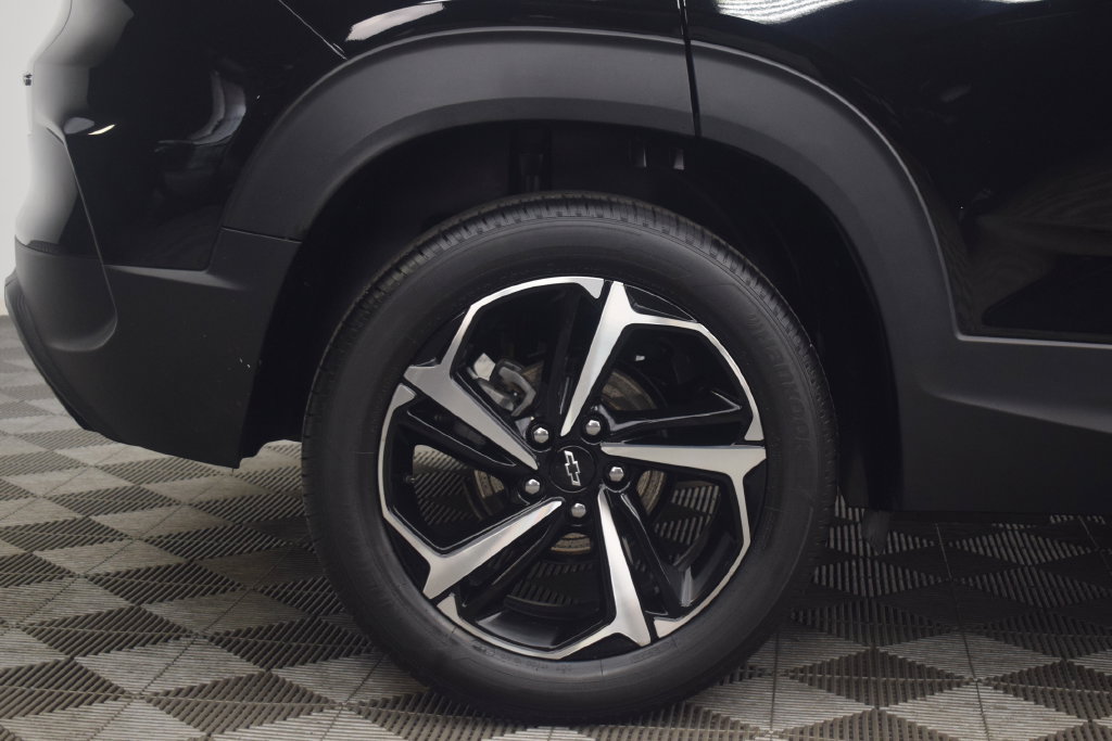 Used 2023 Chevrolet TrailBlazer RS w/ Convenience Package FWD image 25