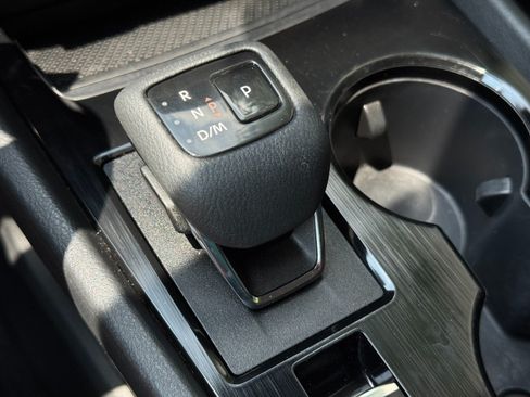 Used 2023 Nissan Rogue SV w/ SV Premium Package FWD image 27