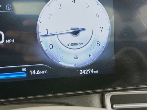 Used 2025 Hyundai Elantra SEL FWD image 19