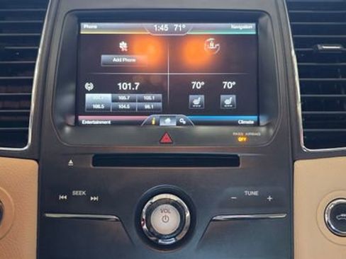 Used 2014 Ford Taurus SEL w/ Equipment Group 201A image 20