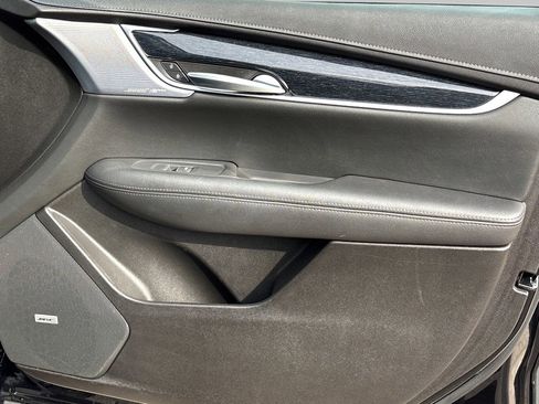 Certified 2025 Cadillac XT5 Premium Luxury image 12