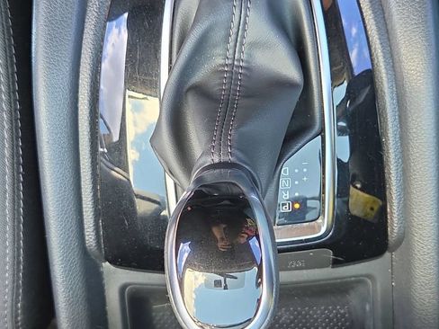 Used 2017 Nissan Rogue S FWD image 37