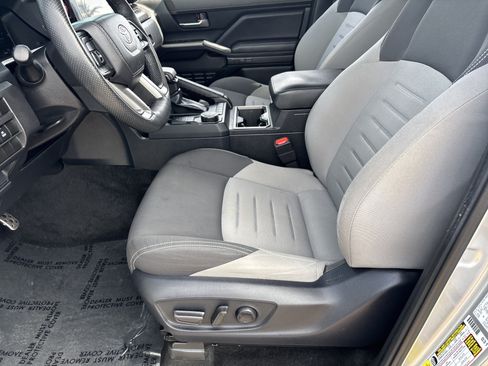 Used 2024 Toyota Tacoma TRD Sport w/ TRD Sport Upgrade Package RWD image 18