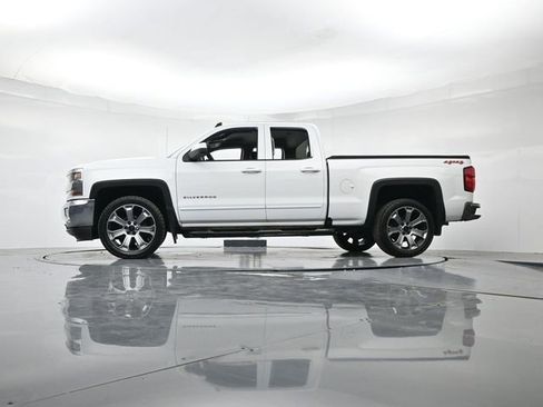 Used 2018 Chevrolet Silverado 1500 LT image 33