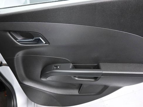 Used 2015 Chevrolet Sonic LTZ image 33